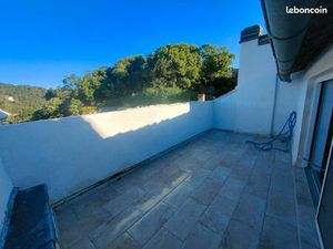 T3 duplex avec terrasse refait a beuf