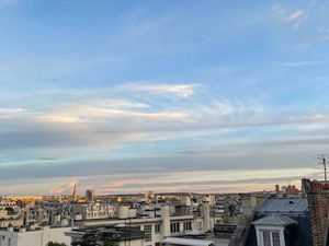 Studio 13 m2 métro Jasmin