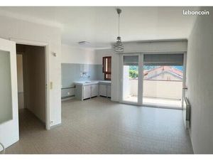 Location appartement VIDE à Roquebillière 06450