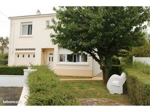 Une chambre à 5 min de la place Napoléon à la Roche sur Yon