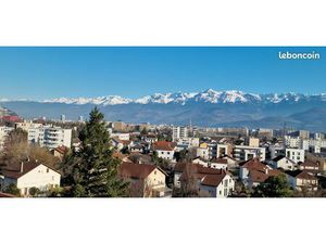 T3 Meublé avec balcon  cave  parkings gratuits