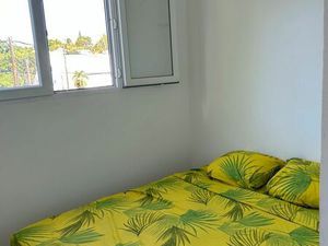 Logement confortable de 1 chambre / 1 sdb avec piscine et meublé