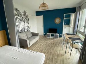 Appartement très lumineux 31 m² sécurisé  meublé /parking/garage a vélos