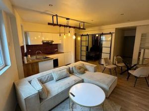 Location meublée appartement 3 pièces 51 m² à Issy-les-Moulineaux (92130)  1 800 €