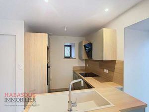 Location Maison à Saint-Thegonnec (29410) : à louer / 75m² Saint-Thegonnec