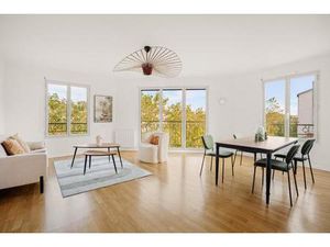 Superbe T3 avec vue dégagée sur le Boulevard de la Croix Rousse