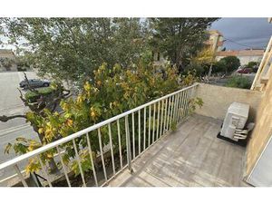 Location appartement  m² T-2 à Narbonne  720 €