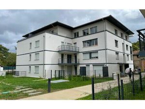 Location appartement  m² T-3 à Tournefeuille  800 €