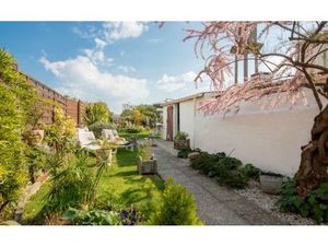 Maison Marennes m² T-5 à vendre  313 900 €