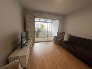 TROIS PIECES MEUBLE de 70 m2