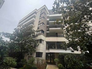 TROIS PIECES BALCON PARKING