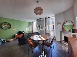 2P en bon état avec Balcon Nice Centre ville