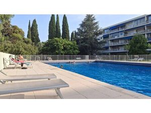 Chambre en collocation Nice magan accès piscine