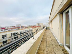 PARIS 13e - APPARTEMENT 2 PIECES AVEC TERRASSE ET CAVE - 43 10 m²