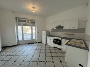 T2 Bis QUINSAC BOURG en Triplex