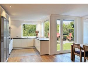 ** Joli T3 Golfe Juan BORD de MER avec TRES GRAND JARDIN **