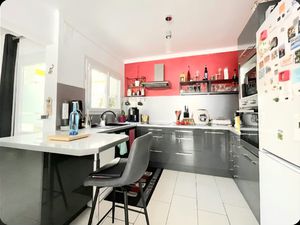 LUÇON  maison de centre-bourg