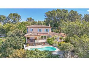 Pierrefeu-du-Var – Villa vue panoramique  calme absolu et grand garage