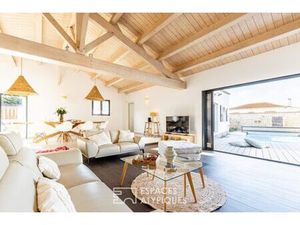 Villa contemporaine aux volumes XXL  véritable antre familial