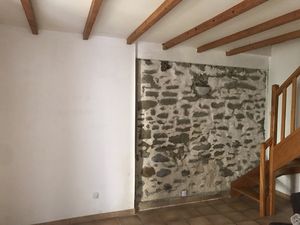 Maison de village avec remise non attenante à deux pas de Ca