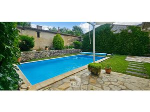 BLANQUEFORT Centre-ville - Maison en pierre 3 chambres + 1 bureau - Piscine  jardin  parki
