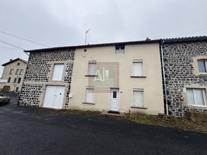 Maison entièrement rénovée avec garage au coeur de Costaros 