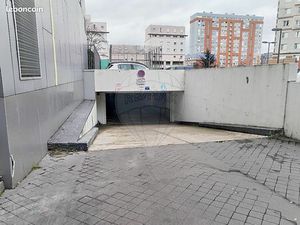 Parking 13 m² Colombes