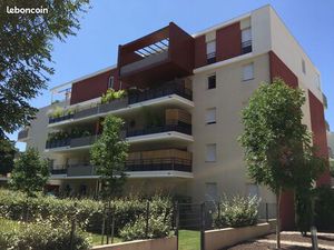 Bel appartement T2 moderne terrasse + box fermé