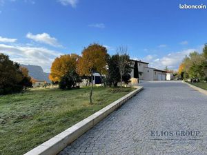 Propriété 6 pièces 136 m²