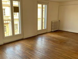 Location F2 à Sedan