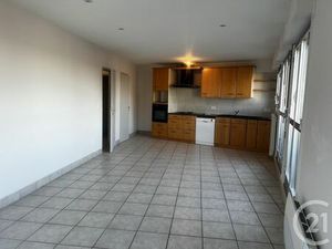 Appartement T3 à vendre - 4 pièces - 65 14 m2 - Parthenay - 79 - POITOU-CHARENTES