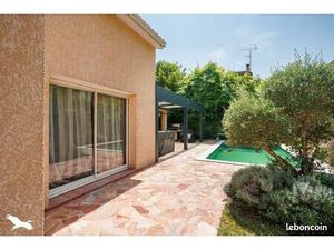 Villa 5 pièces 150 m²