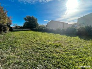 Terrain 620 m² Istres