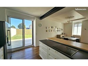 Maison de ville entièrement rénovée