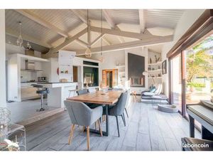 Villa 5 pièces 158 m²