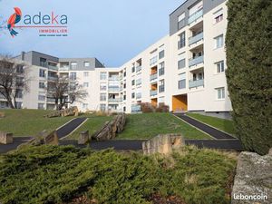 Appartement avec balcon  cave et parking - chauffage inclus