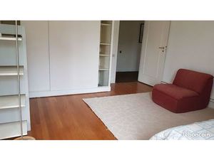 Chambre meublée + cuisine