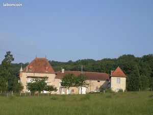 F 3 Suriauville ferme des éveques