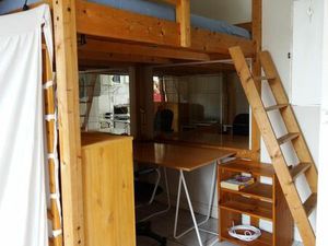 Studette metro Gobelins 75013 Paris