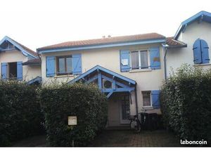 Location adorable Maison l'aiguillon à lannée