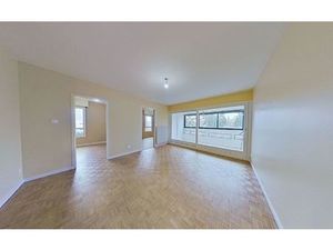 Location appartement  79 m² T-4 à Champagne-au-Mont-d'Or  1 390 €