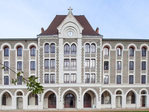 T2 avec parking privatif à CHAMALIERES