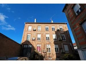 Immeuble de rapport de 20 pièces de 550 m² situé à Saint-Dié-des-Vosges