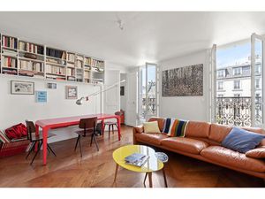 ASCENSEUR / HAUSSMANNIEN / LUMINEUX