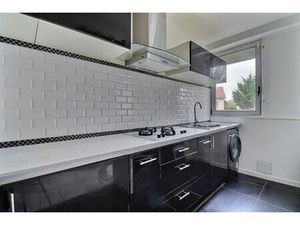 Appartement Saint Leu La Foret 3 pièce(s) 58 m2 + cave + place de parking