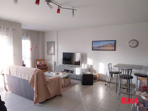 A vendre en exclusivité bel appartement T4 double séjour avec balcon  asc  garage à Saint 