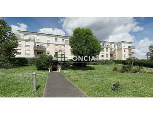 VIGNEUX SUR SEINE - F3 de 59m2 proche Gare