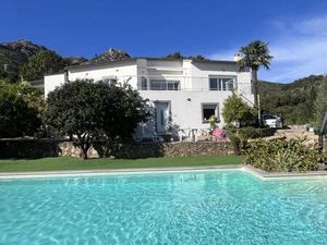 BIGUGLIA Propriété d’exception avec vues mer et montagnes