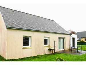 Maison de 4 pièces de 85 m² située à Plonéour-Lanvern