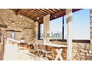 A 12 km d'Uzès  maison de village en pierre authentique de 1